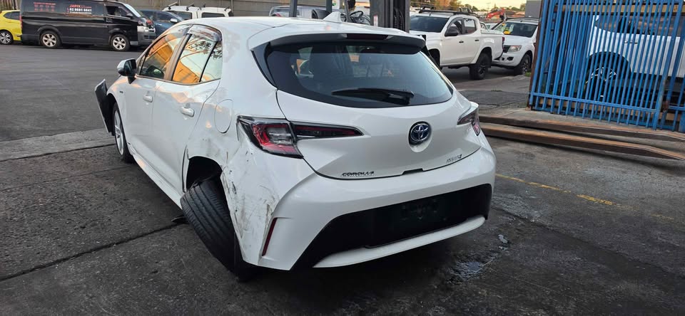 Toyota Corolla 2020 ZWE211R Ascent Sport Hybrid Hatch 2ZR-FXE E-CVT Parts – Now Dismantling
