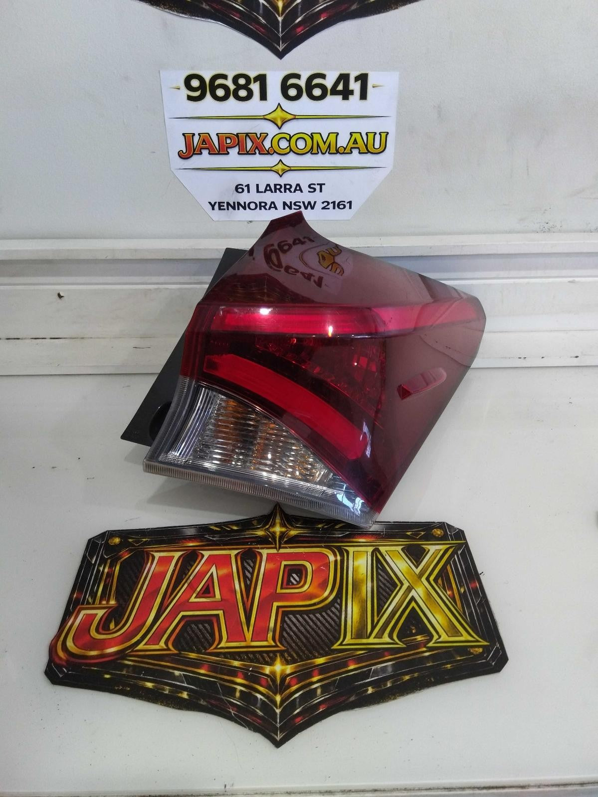 Toyota Corolla 2018 Right Taillight | JAPIX JPX-1294 | Photo 01