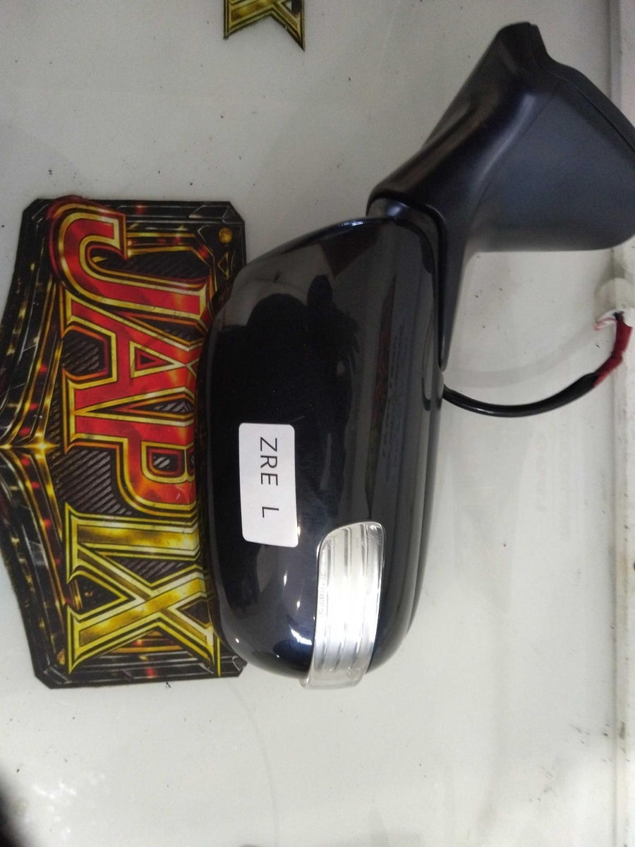 Toyota Corolla ZRE152R Hatch Left Door Mirror with Flasher Lamp Folding Type 2009–2012 – Used Genuine